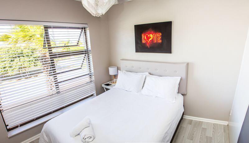Mulenvo Guest House Bloubergstrand Exterior photo